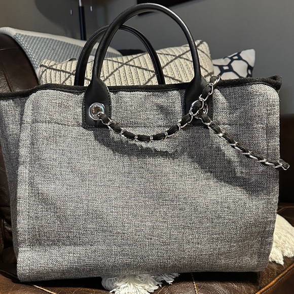Designer inspired Grey Logo Tweed Style Everyday Shopping Tote. - Picture 3 of 8